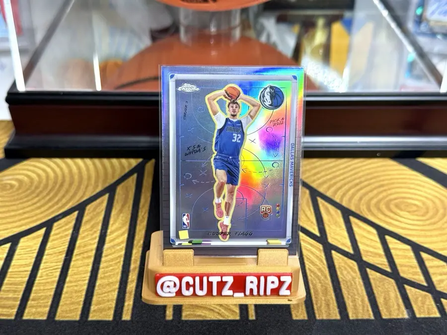 2025 Topps Chrome Basketball X's & Whoa's Cooper Flagg Refractor #XW-8